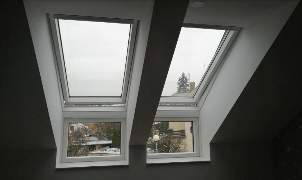 Odborná montáž střešních oken VELUX v podkroví
